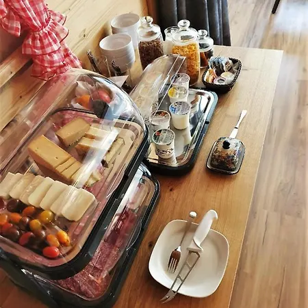 Bed & Breakfast Triftblick 3*