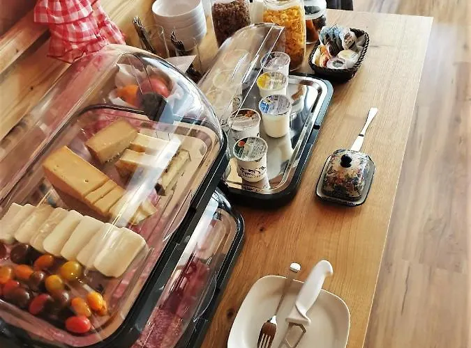 Bed & Breakfast Triftblick 3*