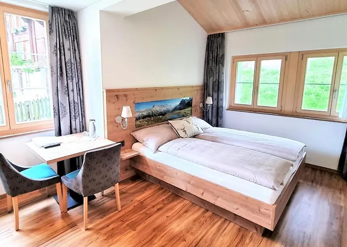 Bed & Breakfast Triftblick 3*